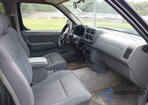 2001 Nissan Frontier Xe z USA, uszkodzony, nr VIN 1N6DD26S51C303802